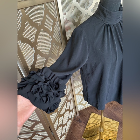 NWOT | Vince Camuto Ruffle Sleeve Mock Neck Top - Picture 2 of 6